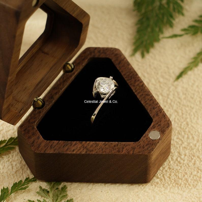 Diamond & Gold Jewellery – Rings, Earrings, Necklaces | Celestial Jewel