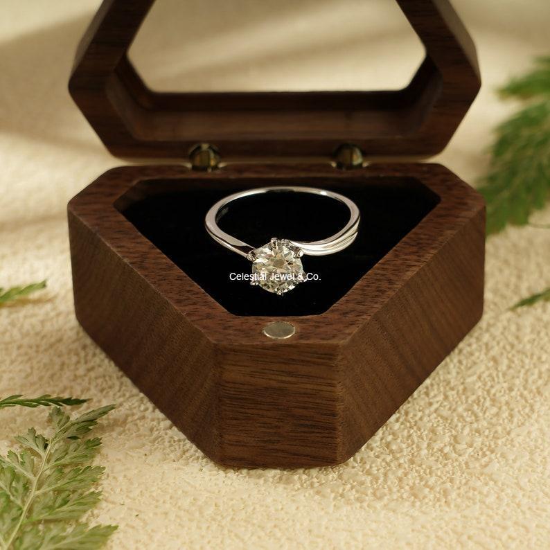 Diamond & Gold Jewellery – Rings, Earrings, Necklaces | Celestial Jewel