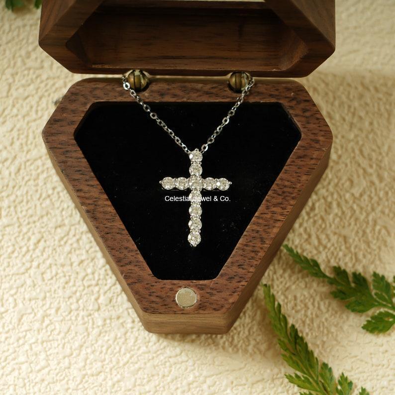 Diamond & Gold Jewellery – Rings, Earrings, Necklaces | Celestial Jewel