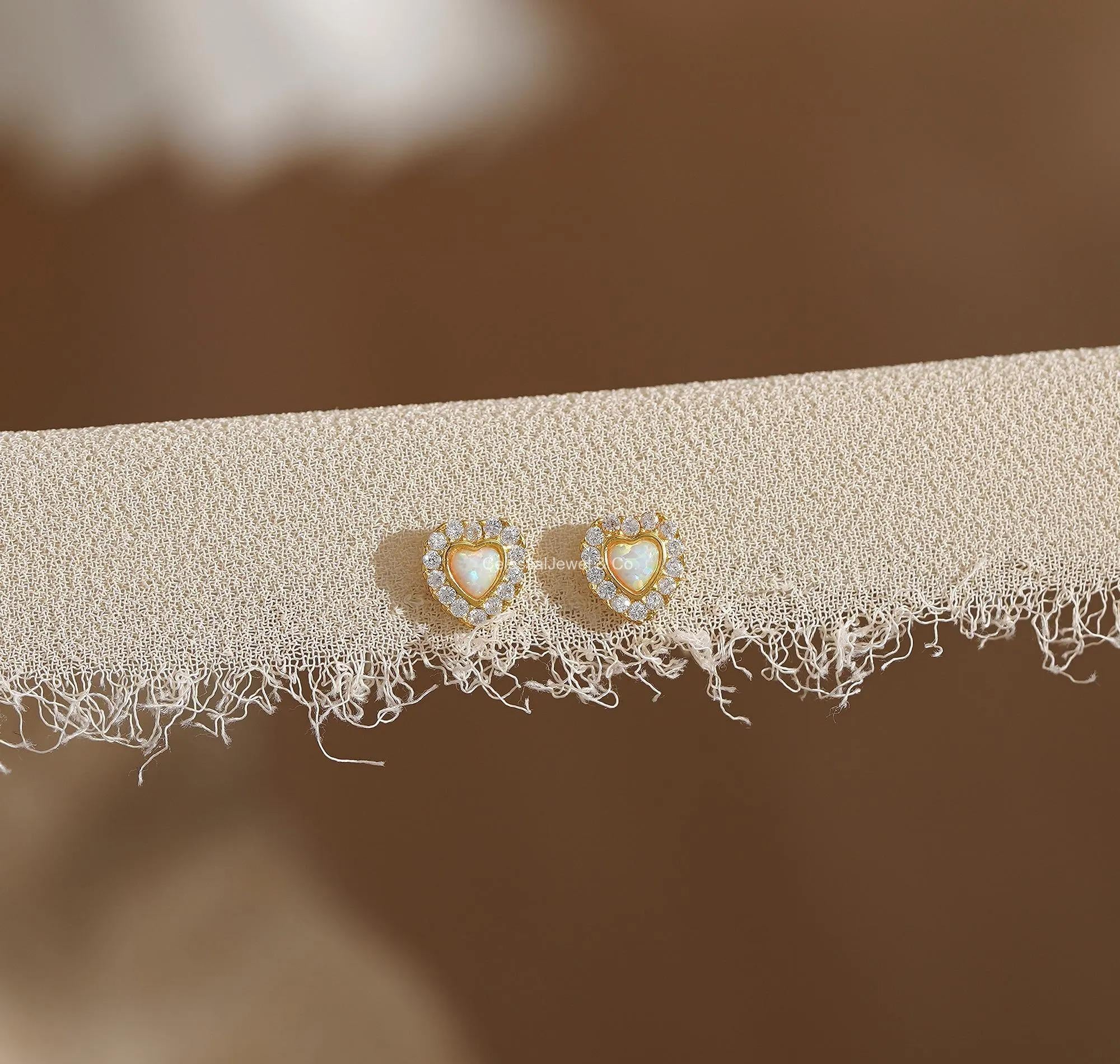 Diamond & Gold Jewellery – Rings, Earrings, Necklaces | Celestial Jewel