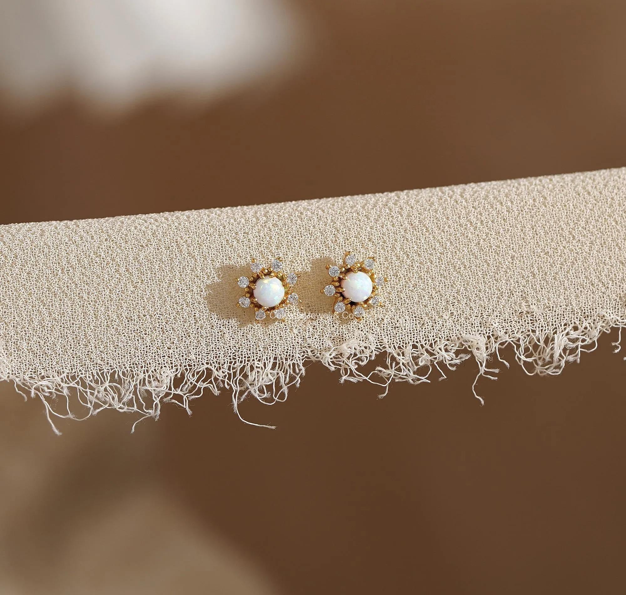 Diamond & Gold Jewellery – Rings, Earrings, Necklaces | Celestial Jewel