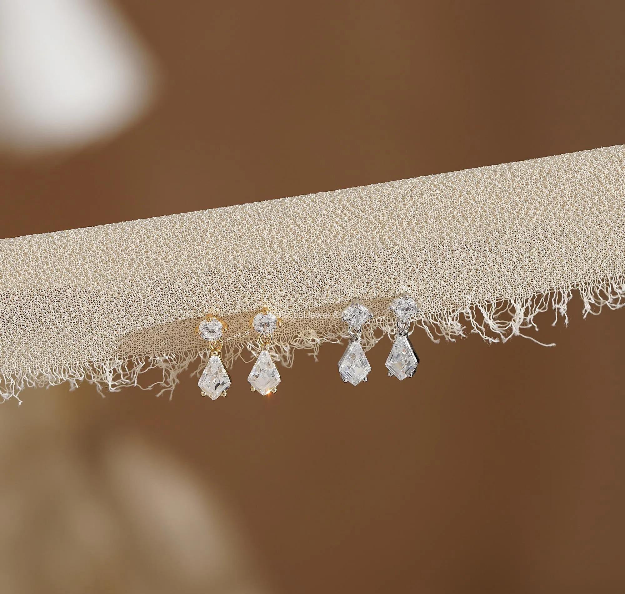 Diamond & Gold Jewellery – Rings, Earrings, Necklaces | Celestial Jewel